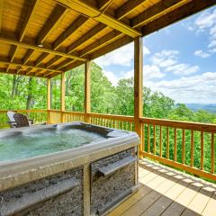 Luxe Murphy Cabin Hot Tub and Panoramic Views!