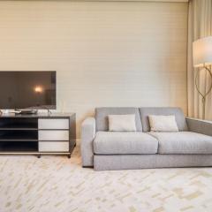 Heavenly Studio at The Palm Tower Palm Jumeirah by Deluxe Holiday Homes