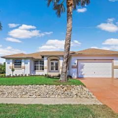Inviting, quiet home in with pool and steps to beach