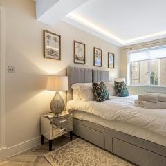 Stunning 2 Bedroom Apartment with Private Balcony and AC
