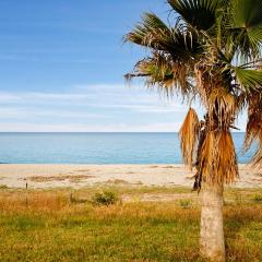 Nice Apartment In Marina Di Strongoli With 2 Bedrooms And Wifi