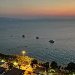 View Talay 5C Jomtien, Overlooking The Beach