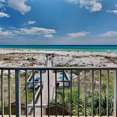 Commodores Retreat #205