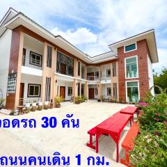 โรงแรมบ้านครูตุ้ม เชียงคาน เลย Baankrutoom Hotel Chiangkhan Loei