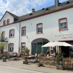 Weingut und Gästezimmer Jörg Thul