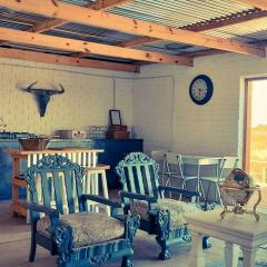 Peaceful Chalet with Vineyard View.