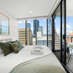 The amazing 1BR CBD Apt WiFi Premium Location