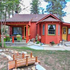 A Sweet Pine Cabin - Adorable retro home in a peaceful residential neighborhood