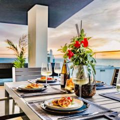 Luxurious Beachside Apartment with Pool & Seaview