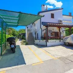 Apartments with a parking space Njivice, Krk - 20542