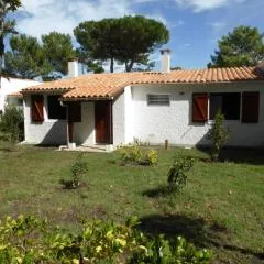Maison 3 pièces à La Palmyre, proche mer, patio et parking, 4 pers. - FR-1-705-47