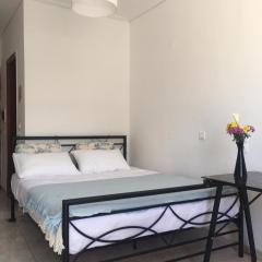 Layla' s Petite Home