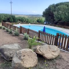 agriturismo gli olivastri, appartamento la rosa dei venti con piscina e solarium , vista mare ,climatizzatore ,wifi