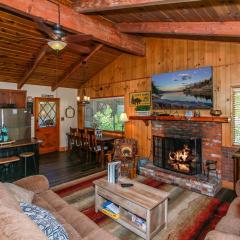 Little Big Pine - Perfect, stylish cabin near the lake with a great deck