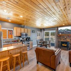 Lakefront Oasis - Adorable lakefront cabin with a private beach!