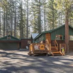 Evergreen Paradise - Beautiful newly remodeled cabin with Hot Tub and Game Room!