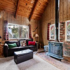 Fawnskin Cabin - A quaint cabin in a peaceful location, close to Big Bear's attractions!