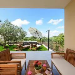 Luxury apartment Laly