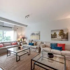 One&Lux Aire - Spacious and Bright Apartment in the Heart of Seville