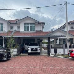 NO 5 NAZIRIN HOMESTAY Tmn Desa Manjung