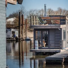 Wunderschönes Hausboot AGATHE