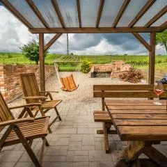 Vinoza - ubytování a vinný sklep Velké Bílovice Pod Vinicí