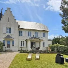 Awesome Home In Benerville-Sur-Mer