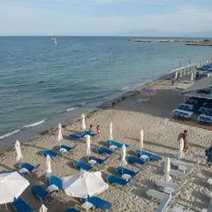 Gold Sand Apartments