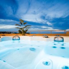 THEA - Rooftop Seaview jacuzzi