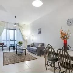 Huge Two Bedroom Apartment City View close to corniche