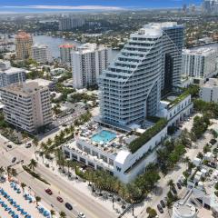 FTL W Beachfront Resort 14th Floor Condo