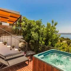 Blu Breeze Apartments