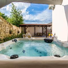 CASA MARIO-charming stone house with jacuzzi