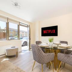 Prime Luxury, Heathrow, FreeParking, WiFi, Netflix