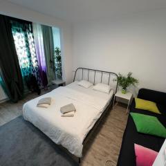 green apartment 124