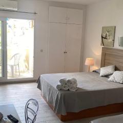 1 Bed Flat - Sleeps 5 - Pets - Pool - Smoking