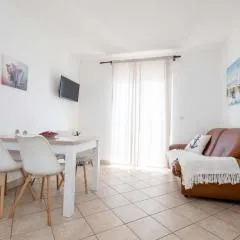 Apartments in Supetarska Draga with sea view, terrace, air conditioning, WiFi 4551-1 and 4551-2