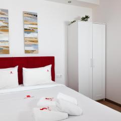 City Plaza Apartments & Rooms