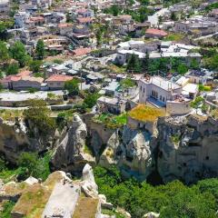 Heritage Cave Suites