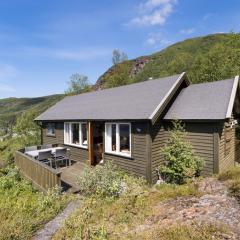 Cozy and unassuming cabin with fantastic views