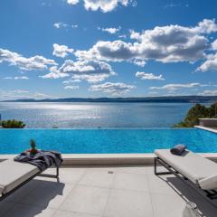 Luxury villa Euphorica Omis with pool, jacuzzi, sauna, gym
