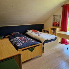 Petite chambre près du circuit