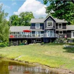 Lake Muskoka Lakehouse - Private Beach