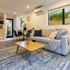 Charming Downtown hideaway 1 bed 1 bath