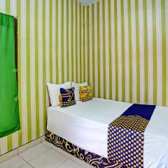 SPOT ON 92673 Gang Songo Syariah Homestay