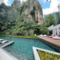 The Cove at Ipoh Garden East 7 PAX Cozy Air-Con SUITE