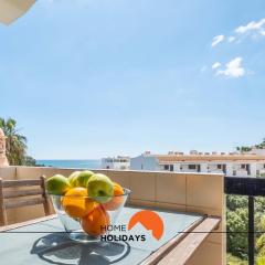 #006 Foxy D by Home Holidays