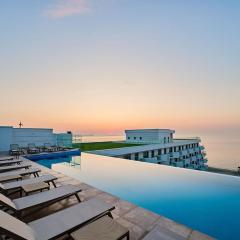 Studio Cornelia Seaview Spa&Pool in Infinity Beach Resort