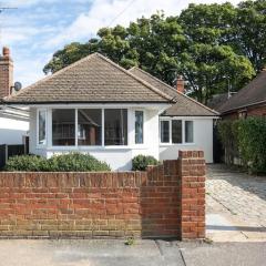 Seaside Family Bungalow for 5 people with garden and driveway parking