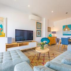 Quiet and elegant with terrace and pool